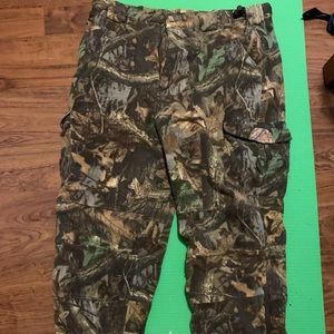 Cable’s “scent lock” fleece pants. 42 T. 34” inseam.